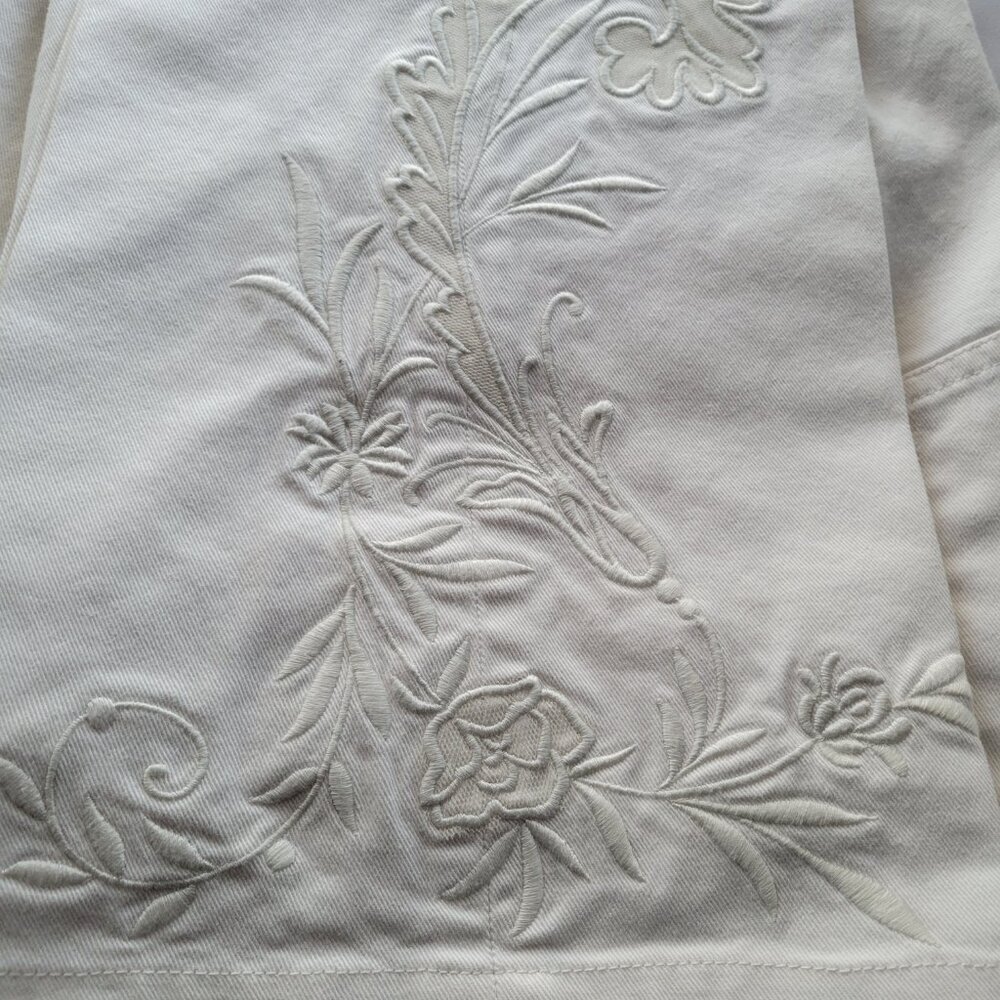 Lauren Ralph Lauren Floral Ivory Bedford Embroidered Stitch Denim Jeans (Size: 1 - Picture 5 of 11